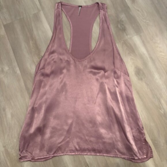 YFB Young Fabulous & Broke Sage Satin Tank Top size medium - Picture 2 of 5